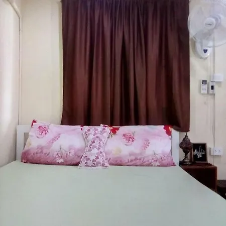 Ban Kru Ae Homehostel Bangkok Exterior photo