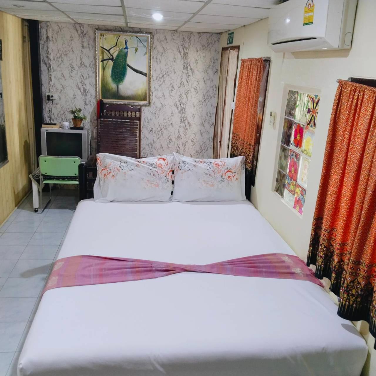 Ban Kru Ae Homehostel Privatunterkunft Bangkok